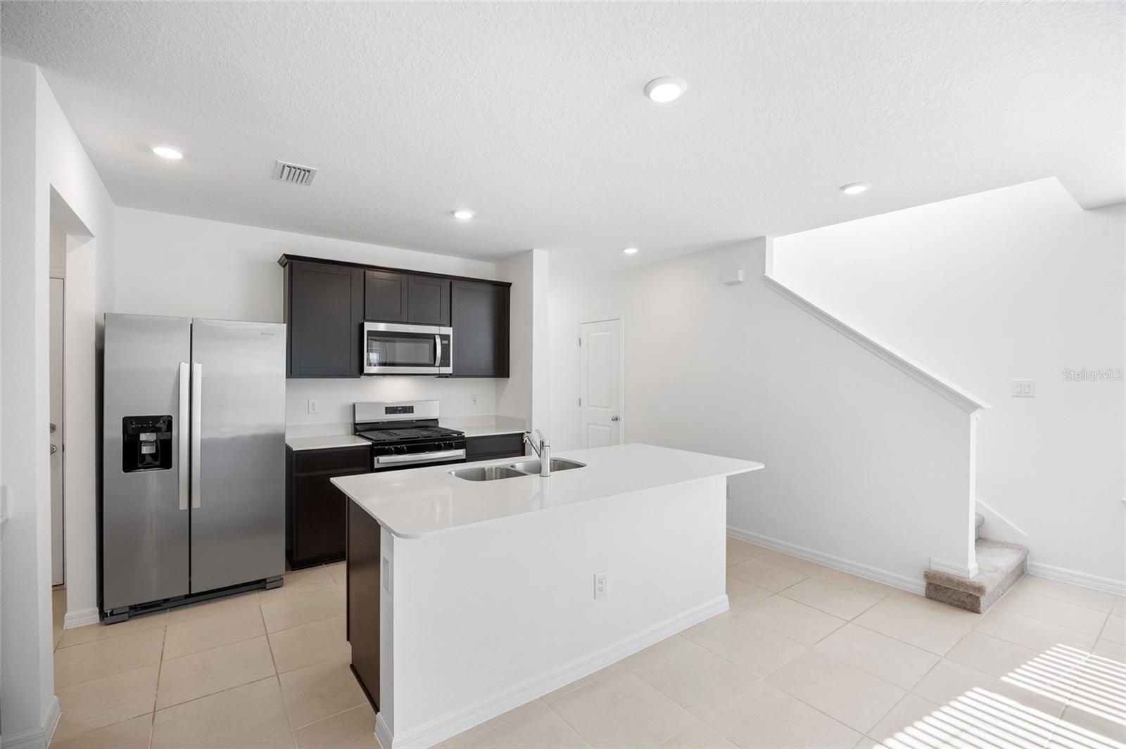 WHISPERING PINES - Residential