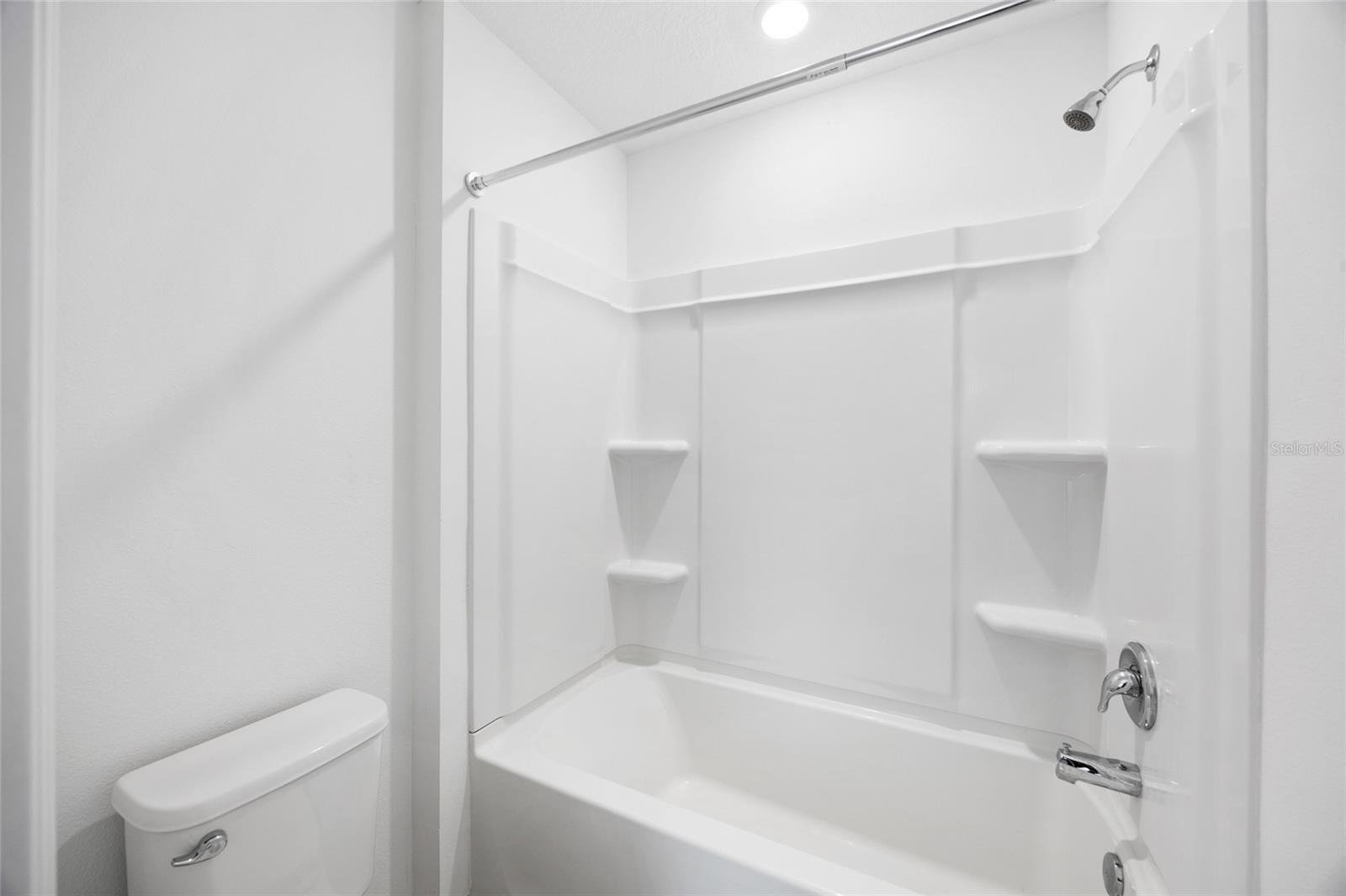 WHISPERING PINES - Residential