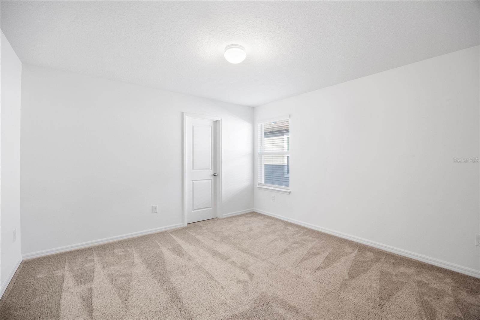 WHISPERING PINES - Residential