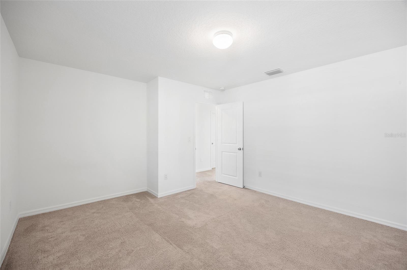 WHISPERING PINES - Residential