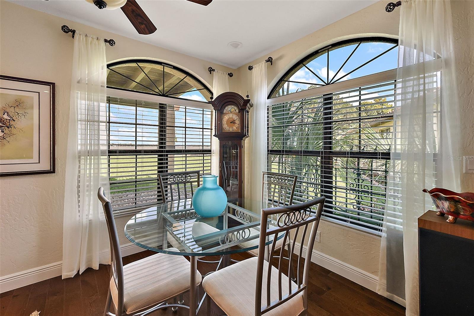 SQUIRREL POINT - Residential