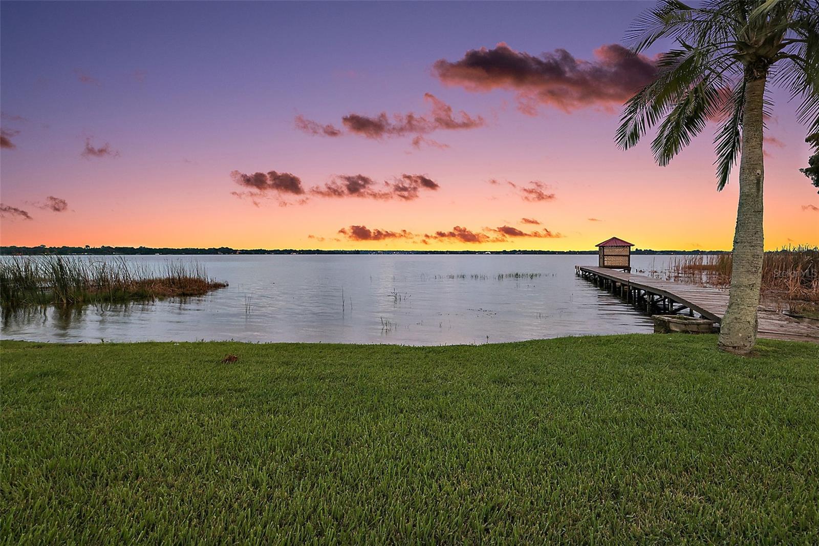 SQUIRREL POINT - Residential