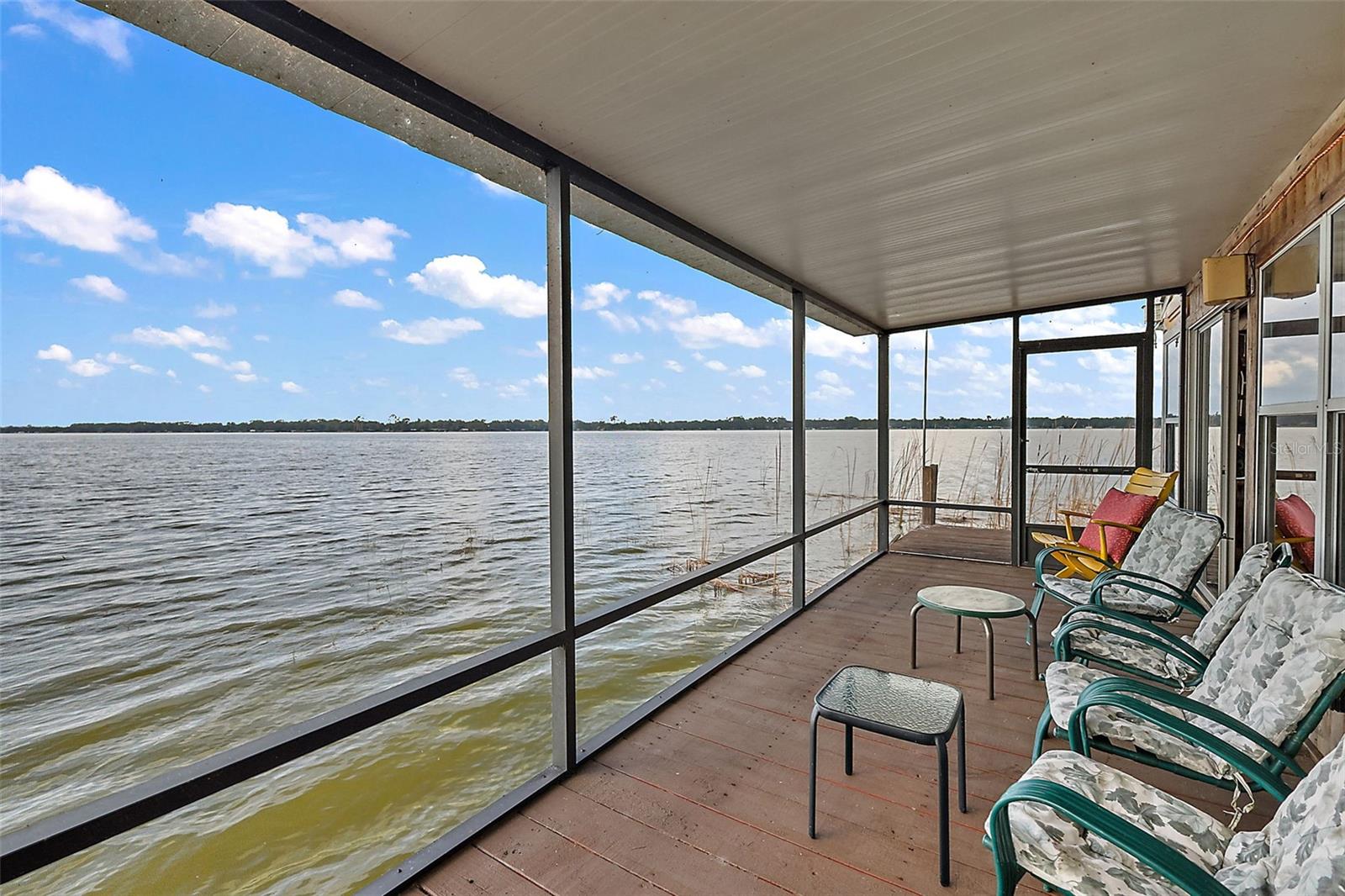 SQUIRREL POINT - Residential