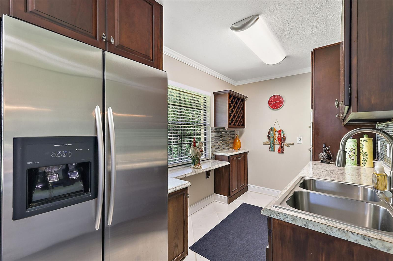 SQUIRREL POINT - Residential