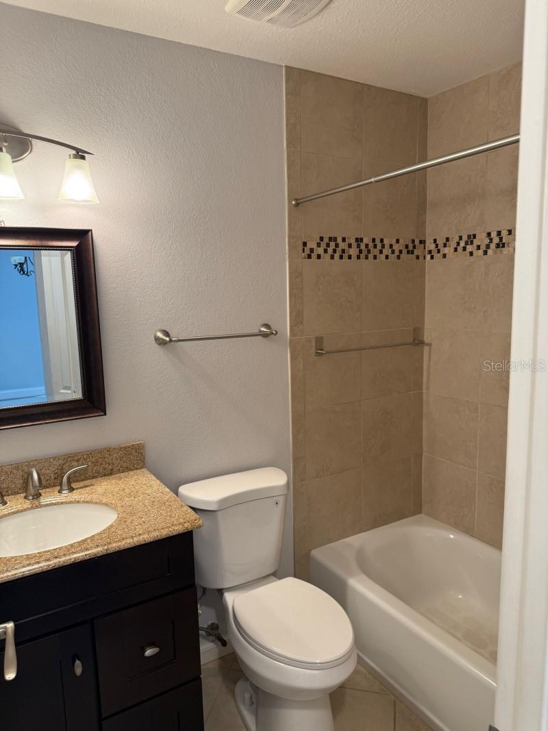 BELLE OAK VILLAS - Residential