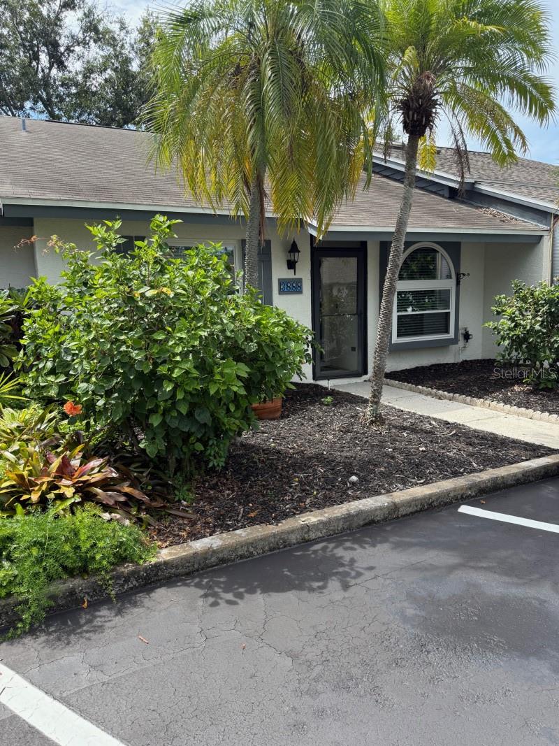 BELLE OAK VILLAS - Residential