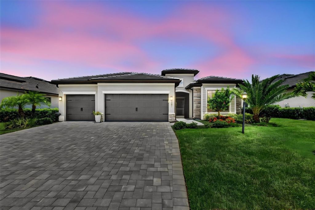 Photo of 4881 Seafoam Trail, Bradenton, FL 34211 (MLS # A4698768)