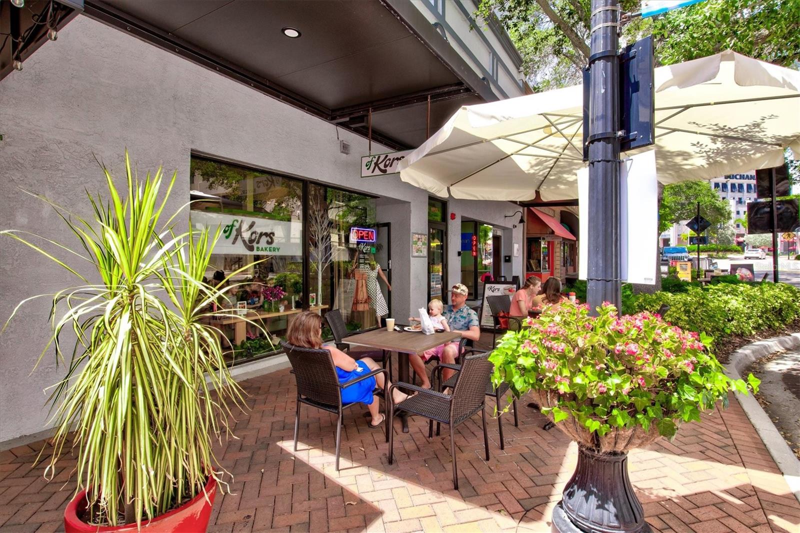 RINGLING BLVD SUB - Residential Lease