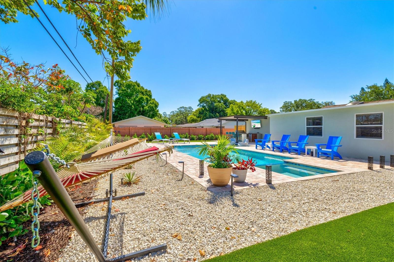 RINGLING BLVD SUB - Residential Lease