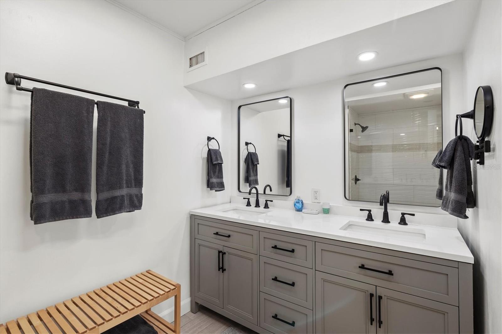 RINGLING BLVD SUB - Residential Lease