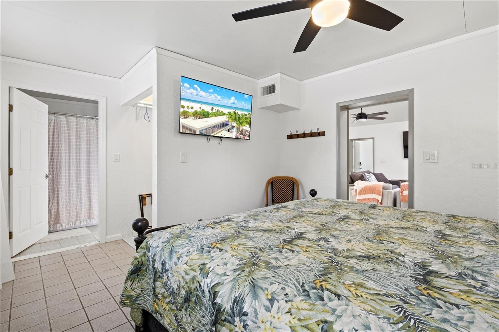 RINGLING BLVD SUB - Residential Lease