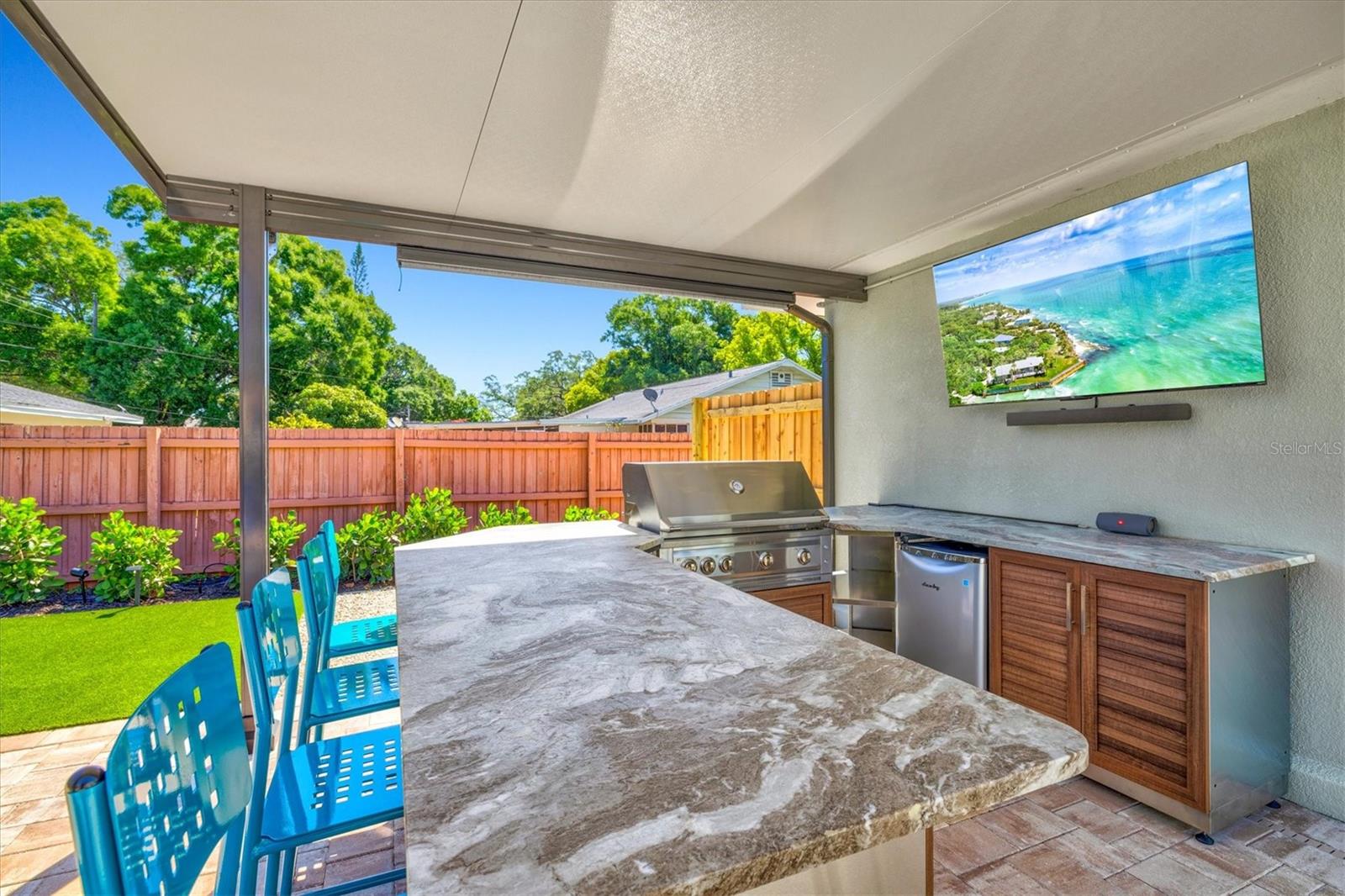 RINGLING BLVD SUB - Residential Lease