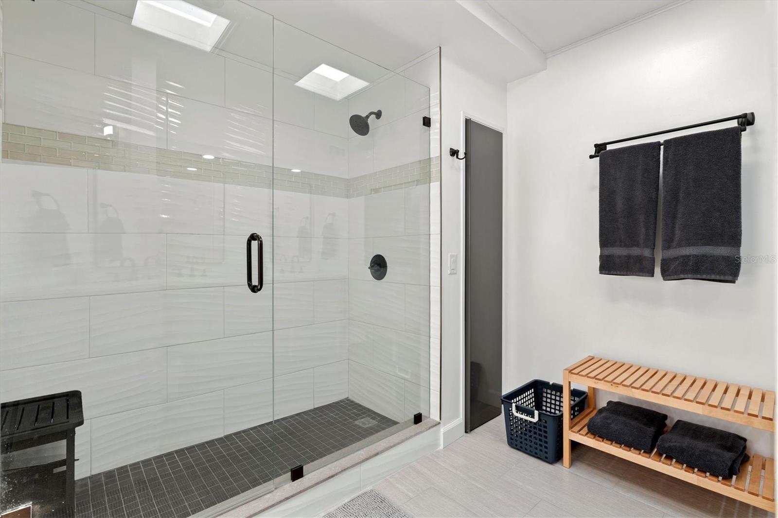 RINGLING BLVD SUB - Residential Lease