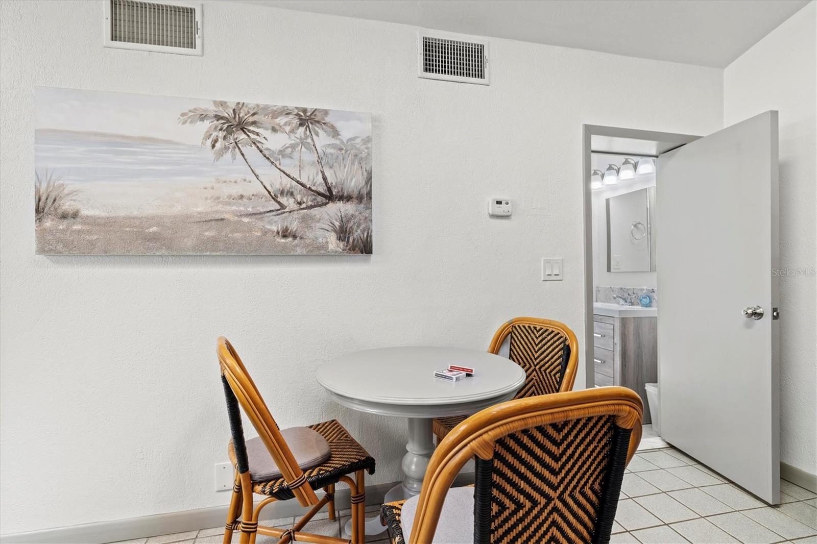 RINGLING BLVD SUB - Residential Lease