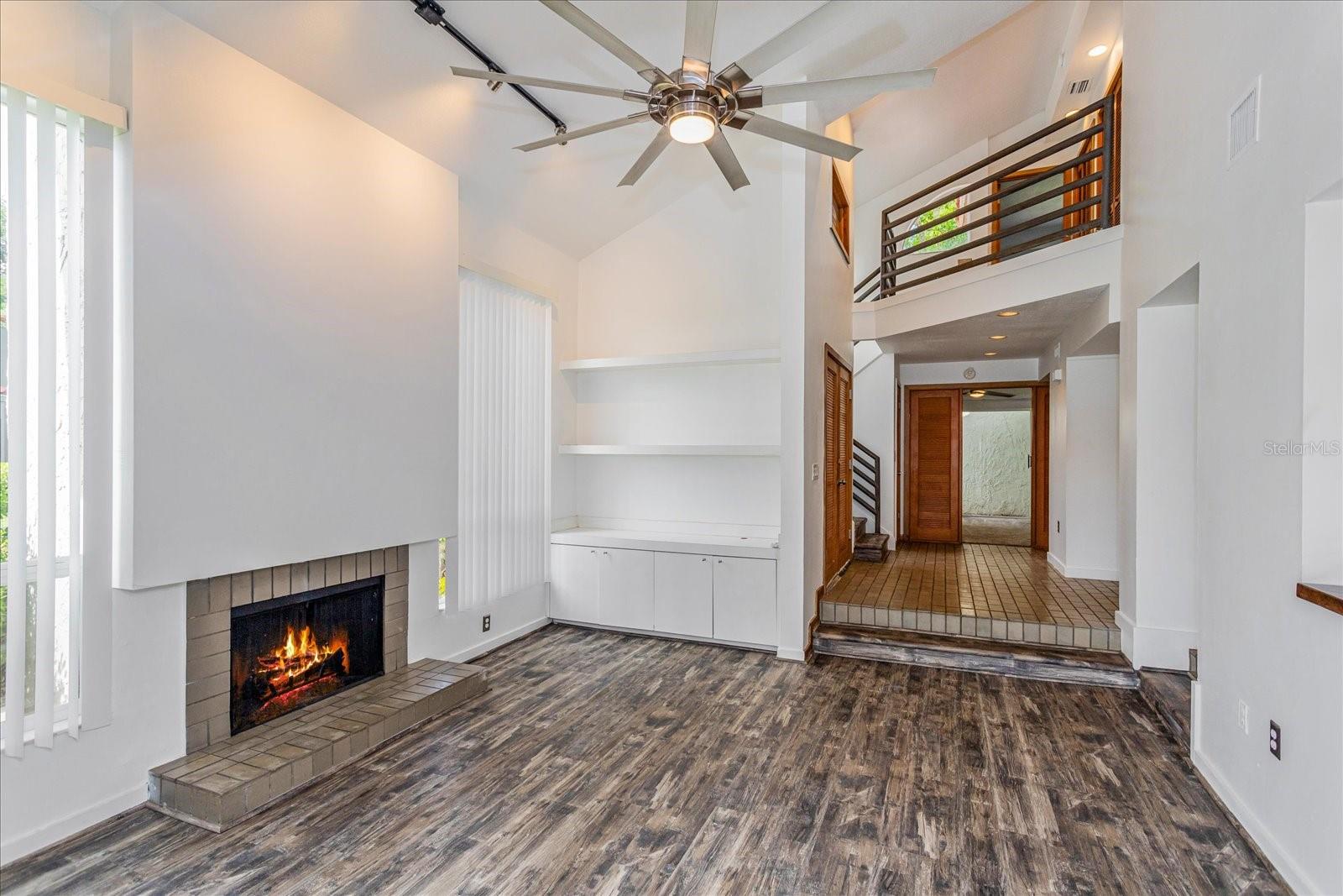1000 WINDERLEY PLACE 7
