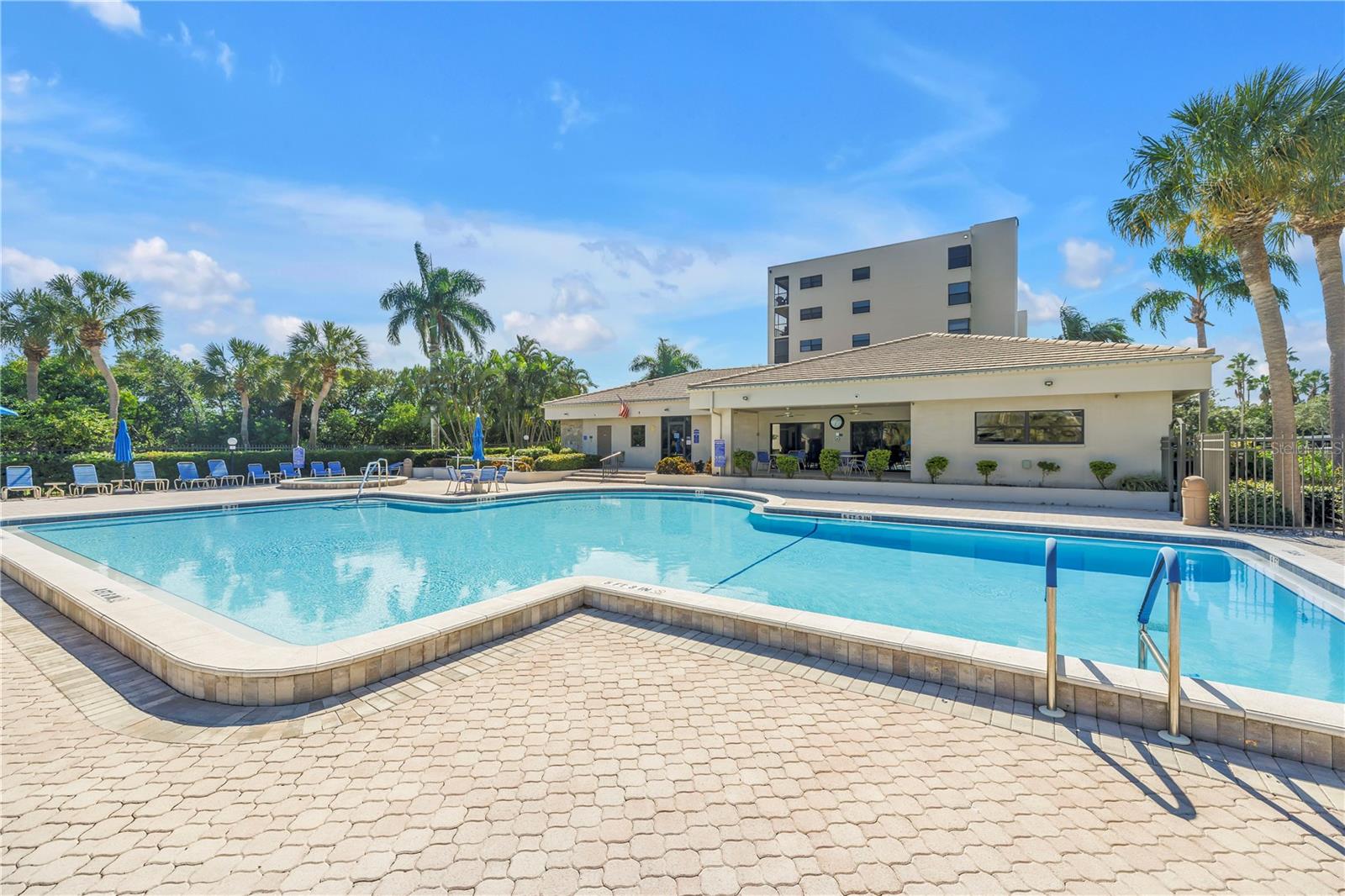 PASADENA COVE CONDO - Residential