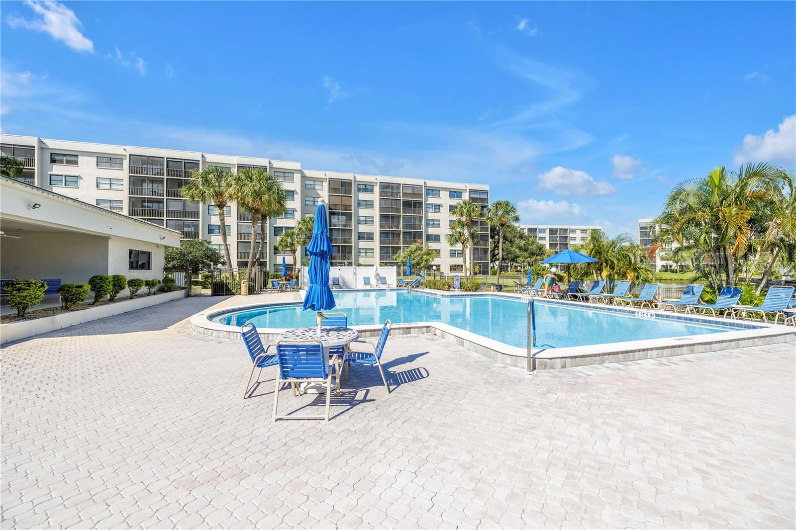 PASADENA COVE CONDO - Residential