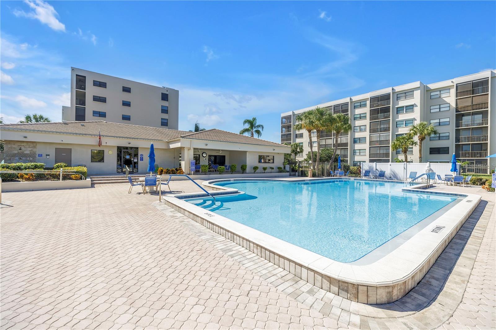 PASADENA COVE CONDO - Residential