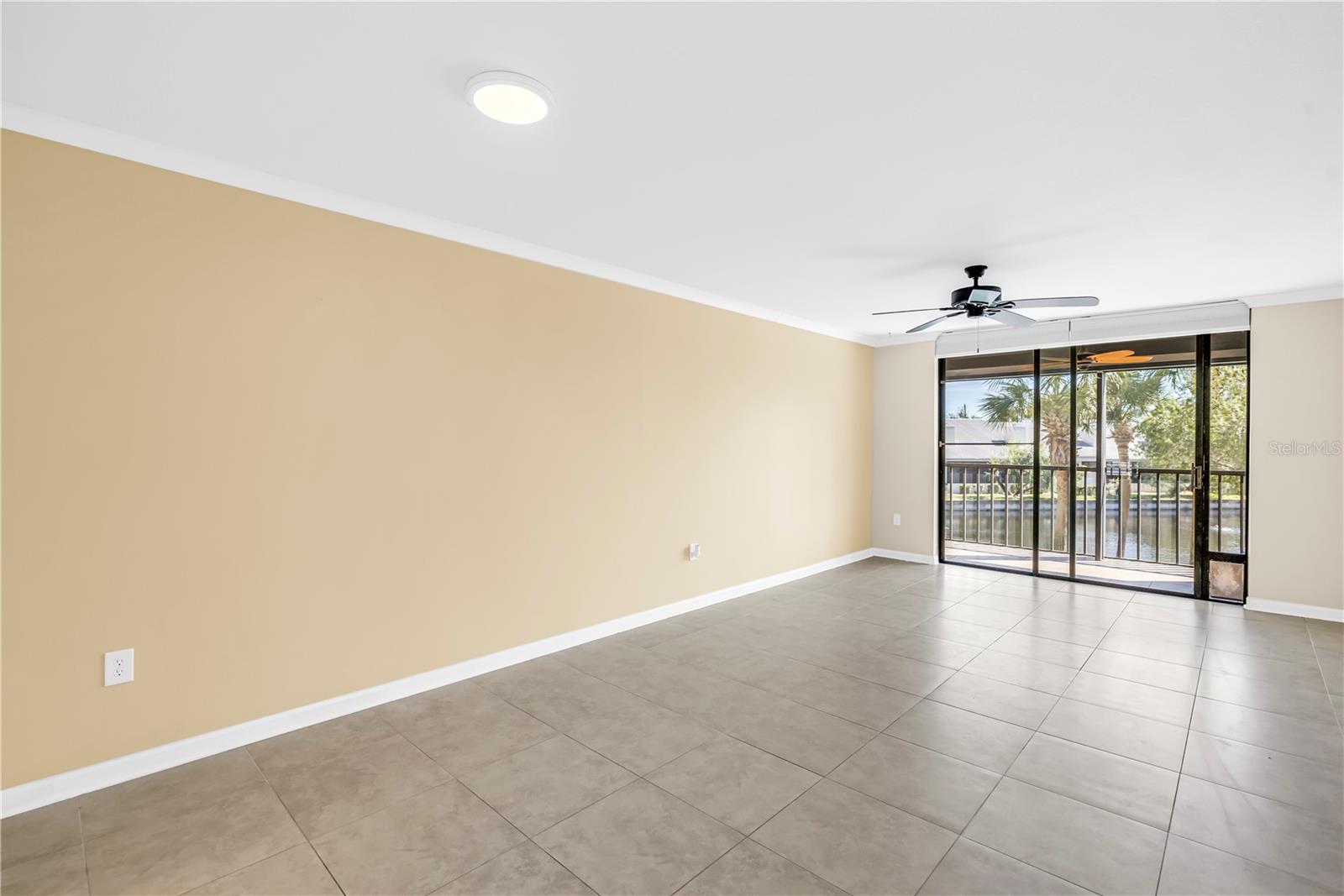 PASADENA COVE CONDO - Residential