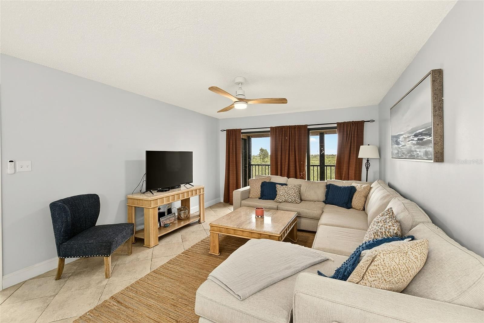 ISLAND VIEW SOUTH CONDO - Residential