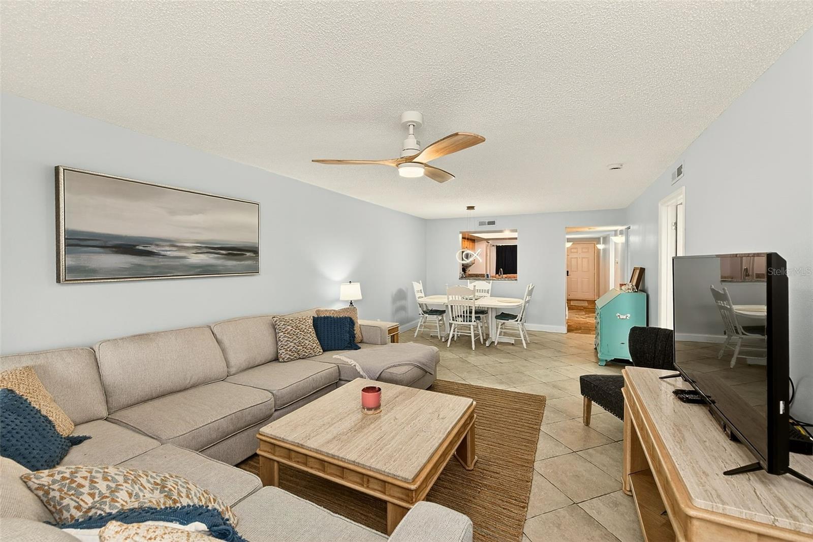 ISLAND VIEW SOUTH CONDO - Residential