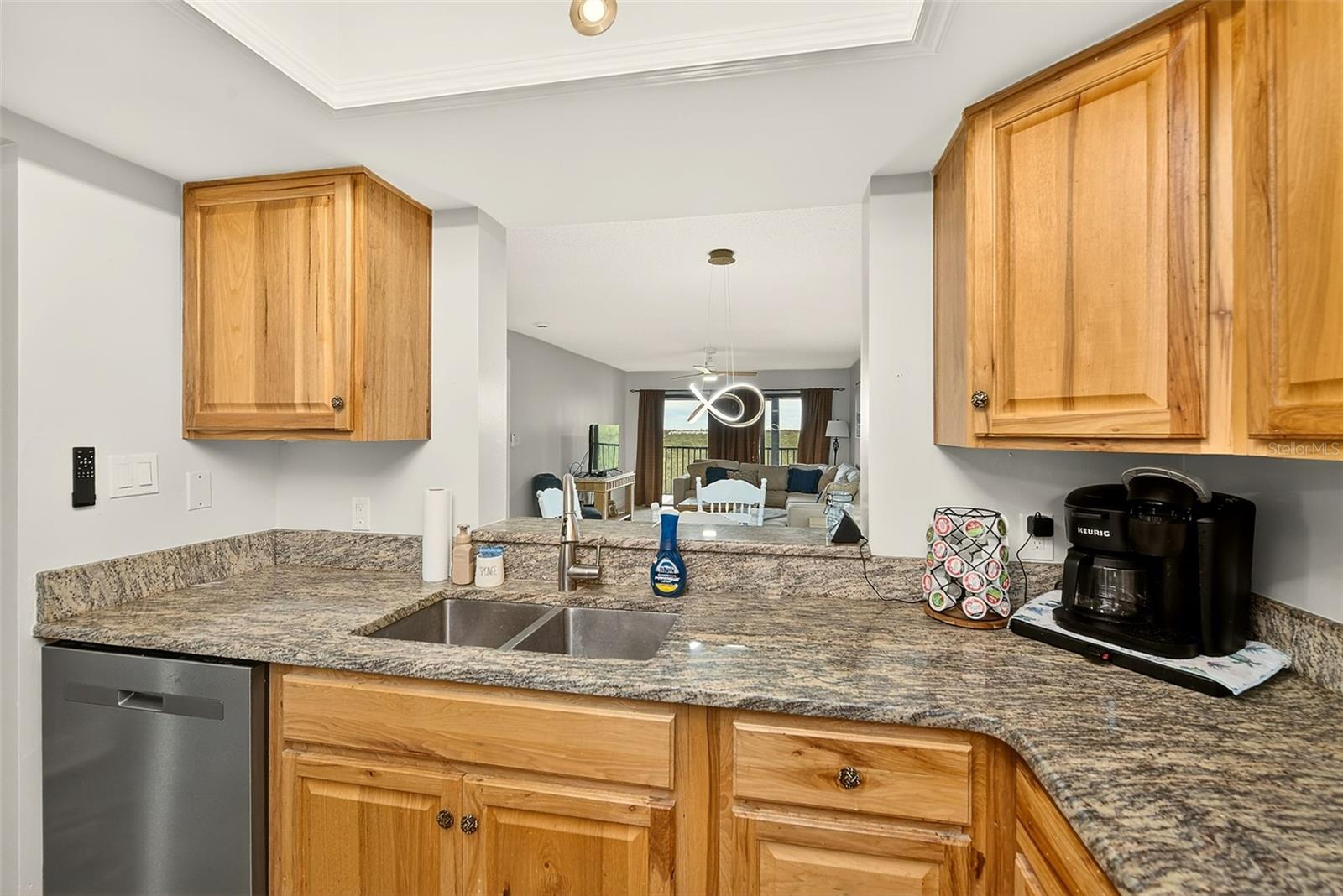 ISLAND VIEW SOUTH CONDO - Residential