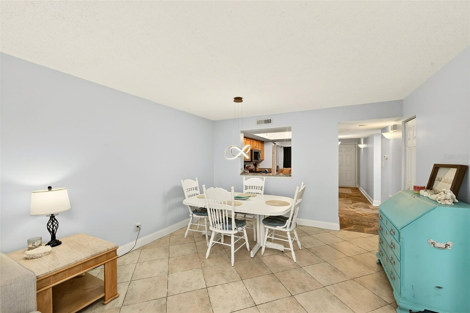 ISLAND VIEW SOUTH CONDO - Residential