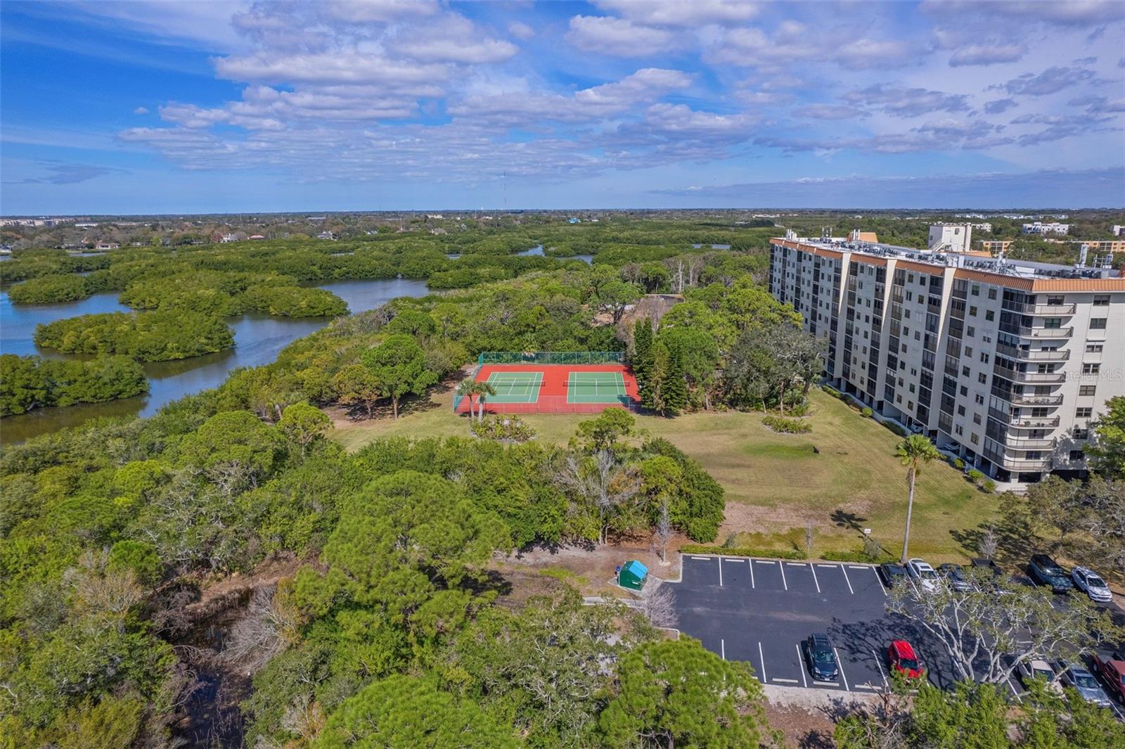 ISLAND VIEW SOUTH CONDO - Residential