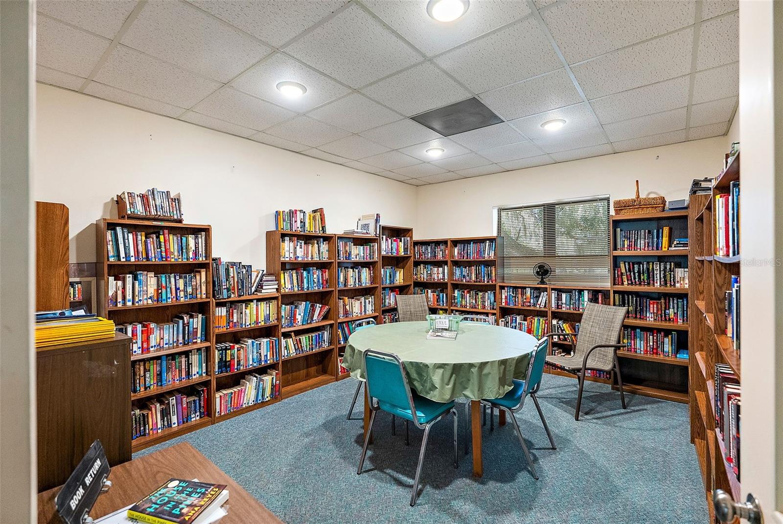 ISLAND VIEW SOUTH CONDO - Residential