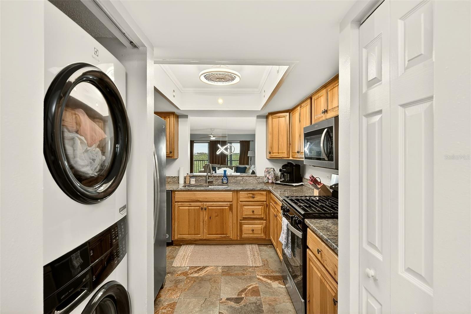 ISLAND VIEW SOUTH CONDO - Residential