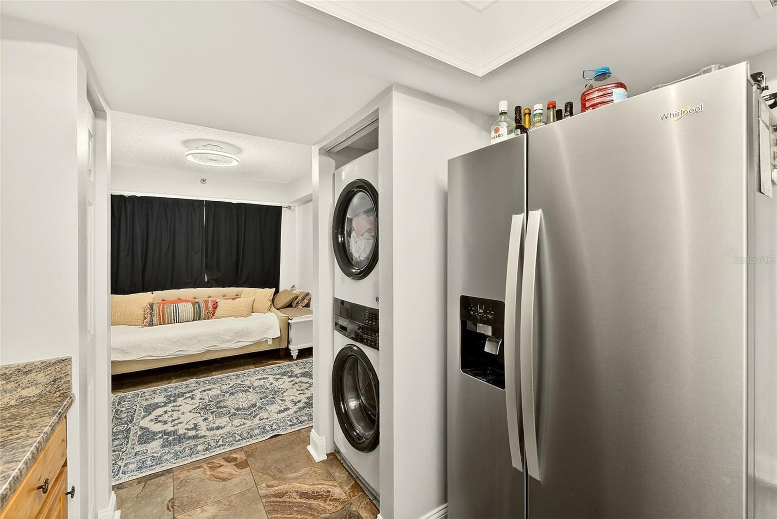 ISLAND VIEW SOUTH CONDO - Residential