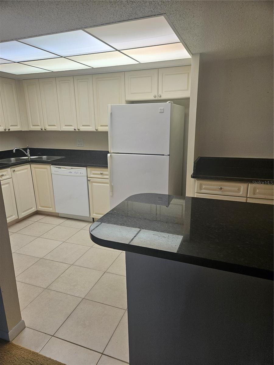 CLEARWATER POINT 7 TENNIS - Residential Lease