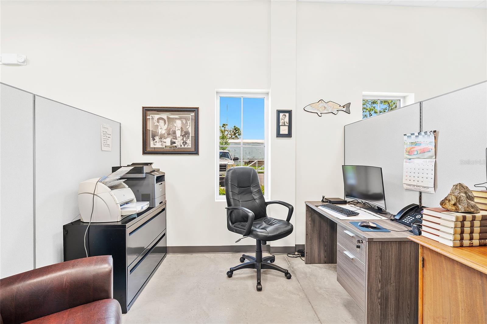 SOUTH TAMPA SUB - Commercial Lease