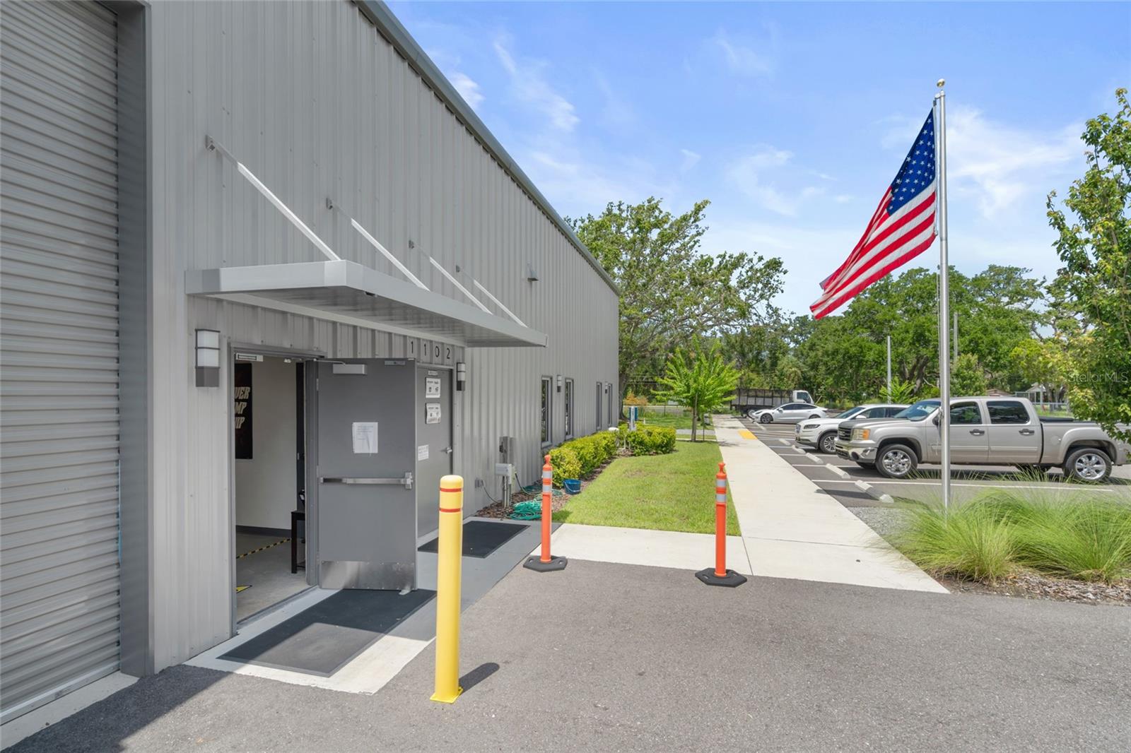 SOUTH TAMPA SUB - Commercial Lease