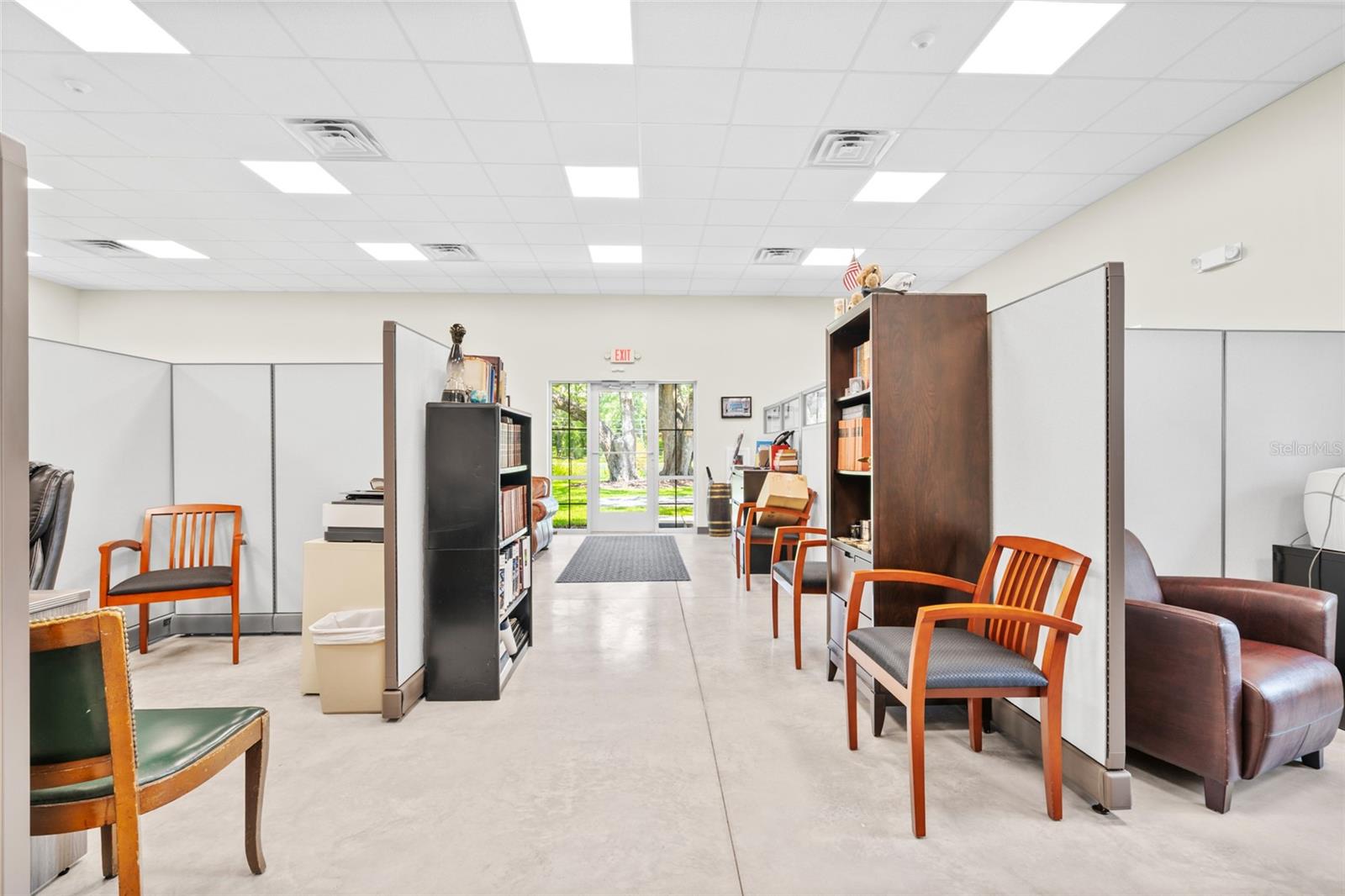 SOUTH TAMPA SUB - Commercial Lease