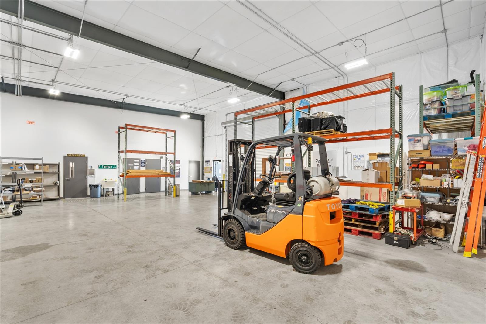 SOUTH TAMPA SUB - Commercial Lease