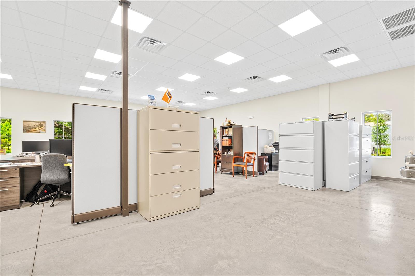 SOUTH TAMPA SUB - Commercial Lease