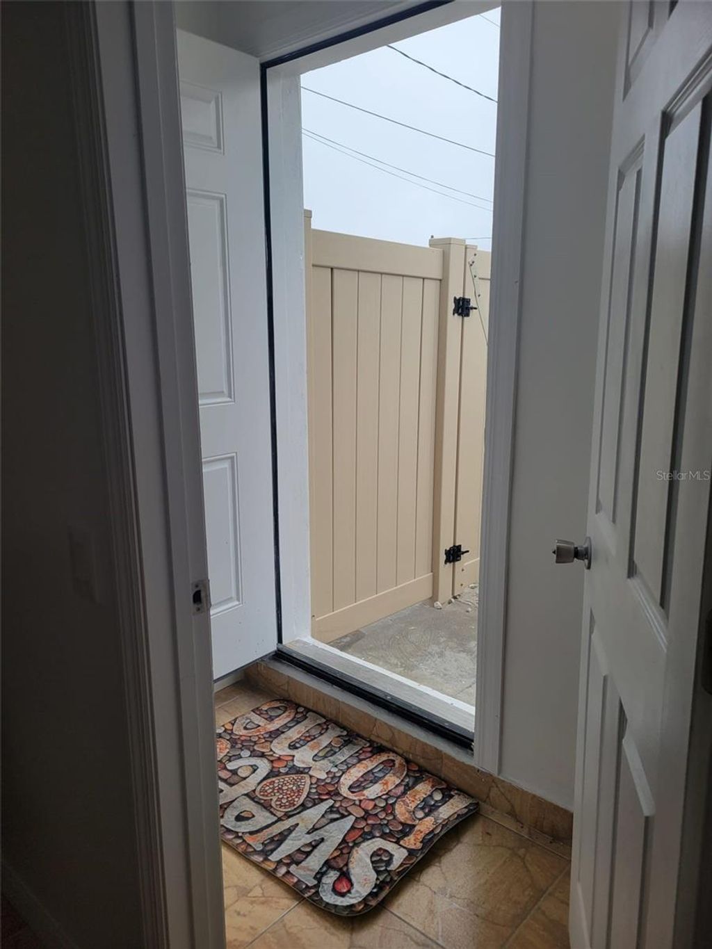 Photo of 531 Lakeview Court, Kissimmee, FL 34759 (MLS # S5146439)