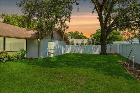 A home in VALRICO