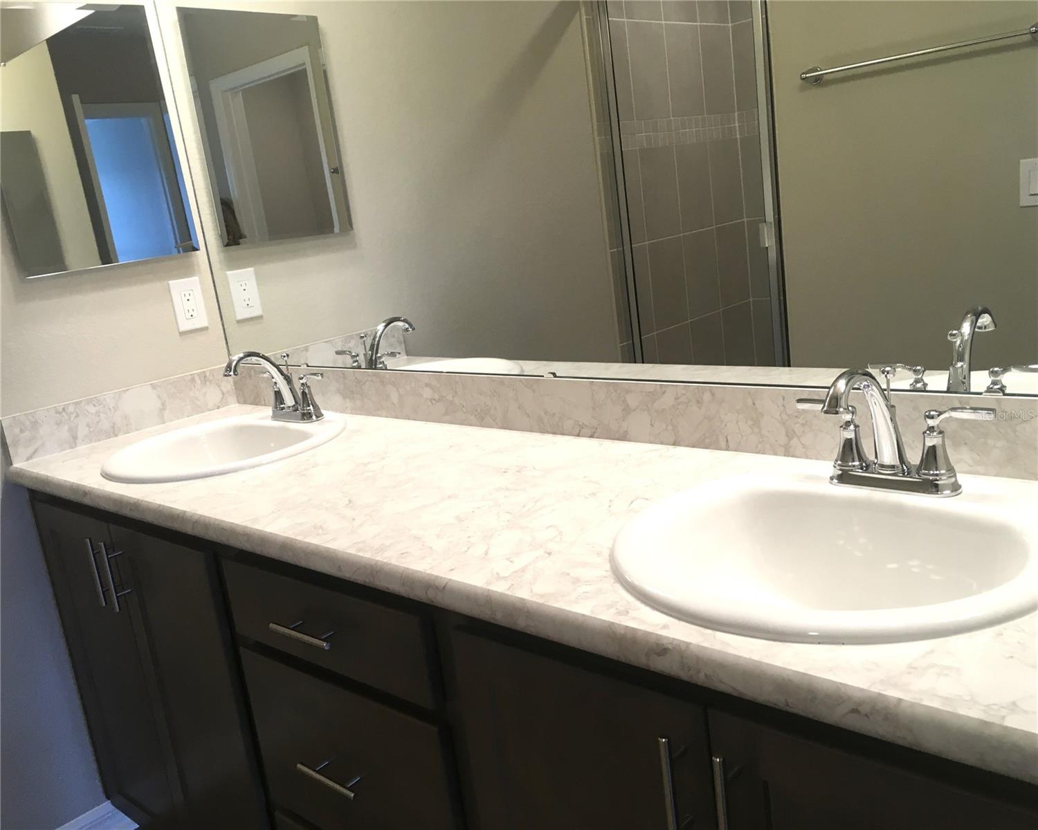 THE CROSSINGS PH 1 - Residential Lease