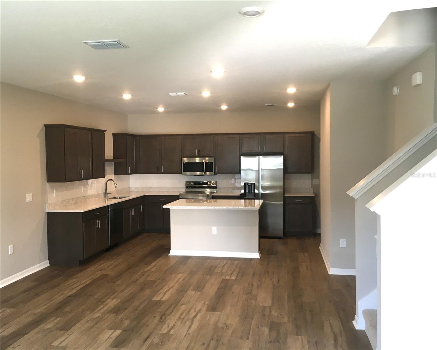 THE CROSSINGS PH 1 - Residential Lease