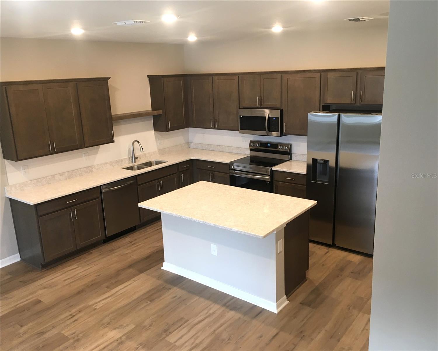 THE CROSSINGS PH 1 - Residential Lease