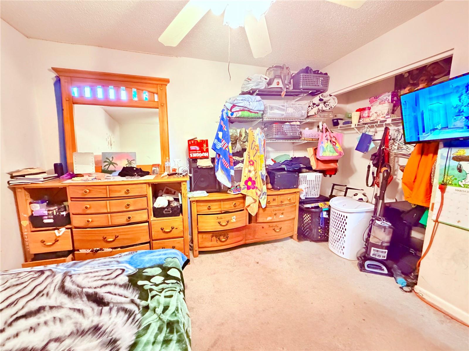 LAKE TERRACE - Residential