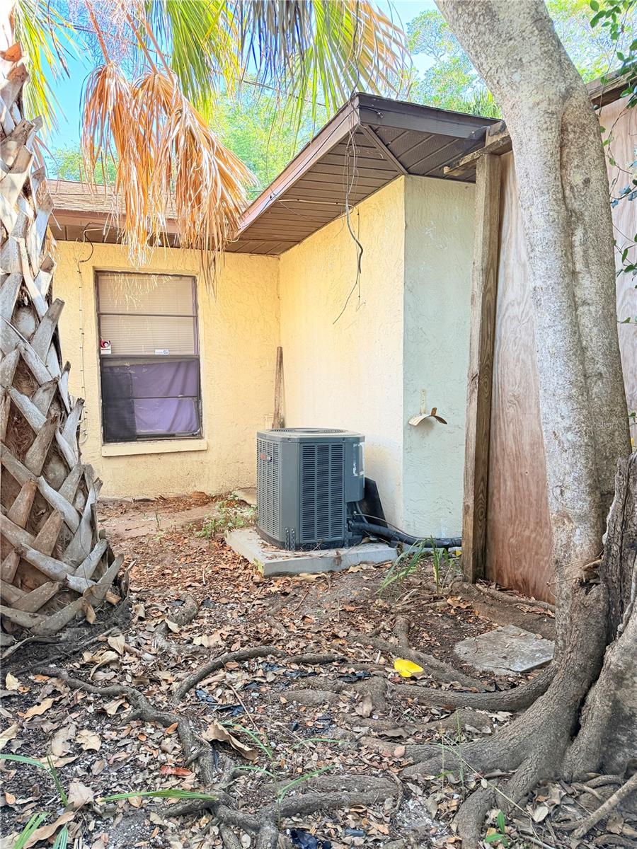LAKE TERRACE - Residential