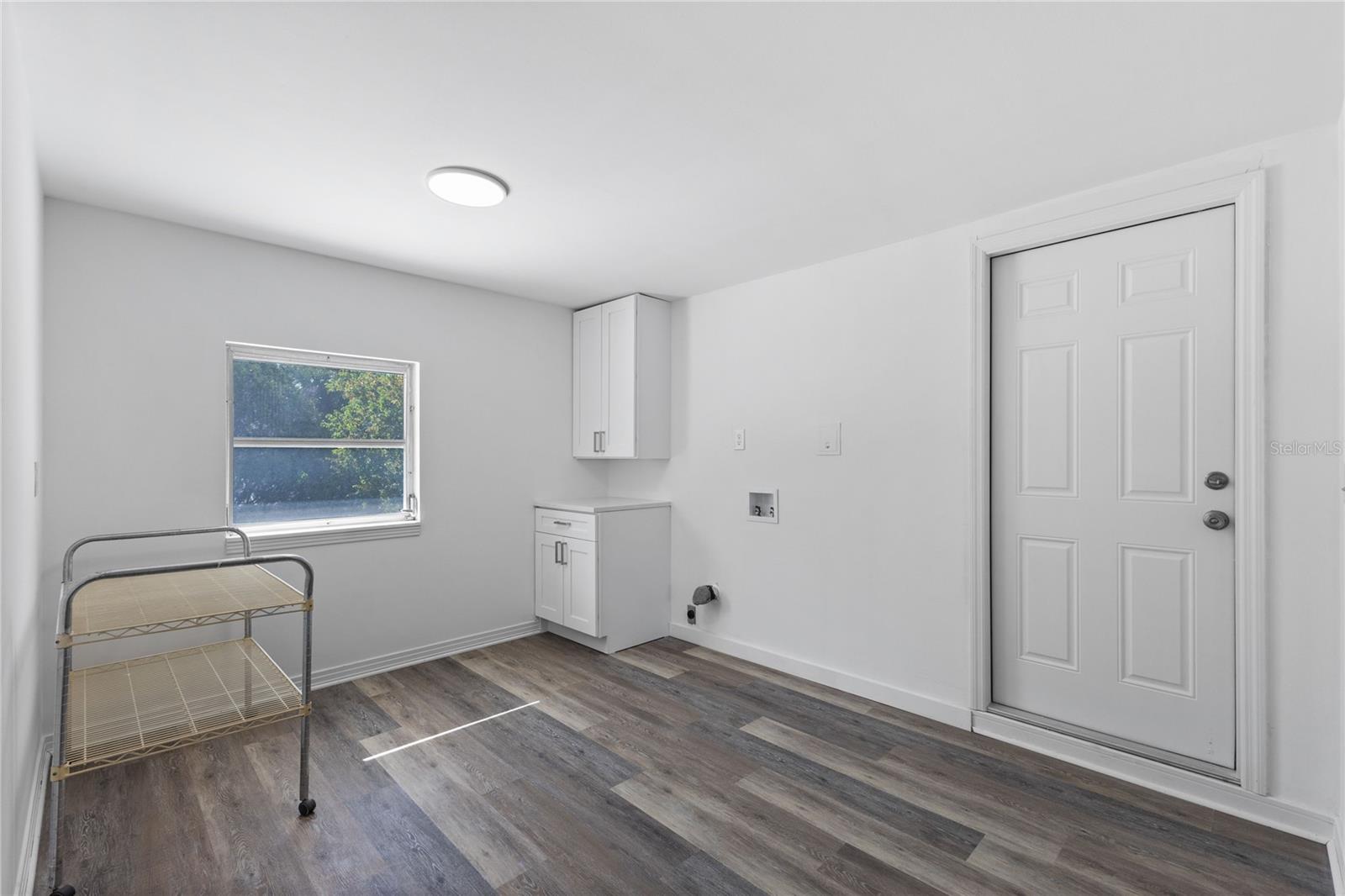 BAY CREST PARK UNIT 04 - Residential