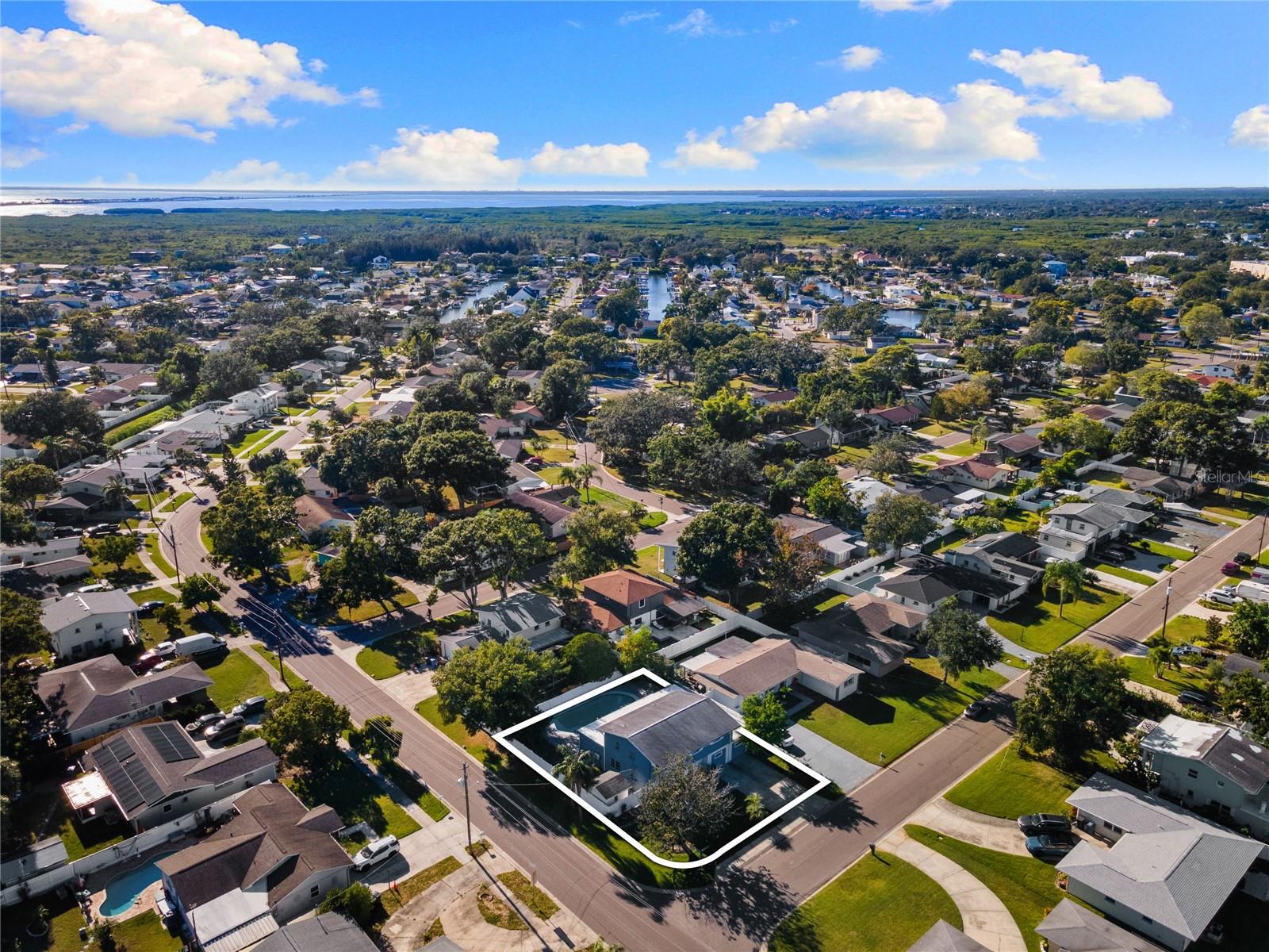 BAY CREST PARK UNIT 04 - Residential