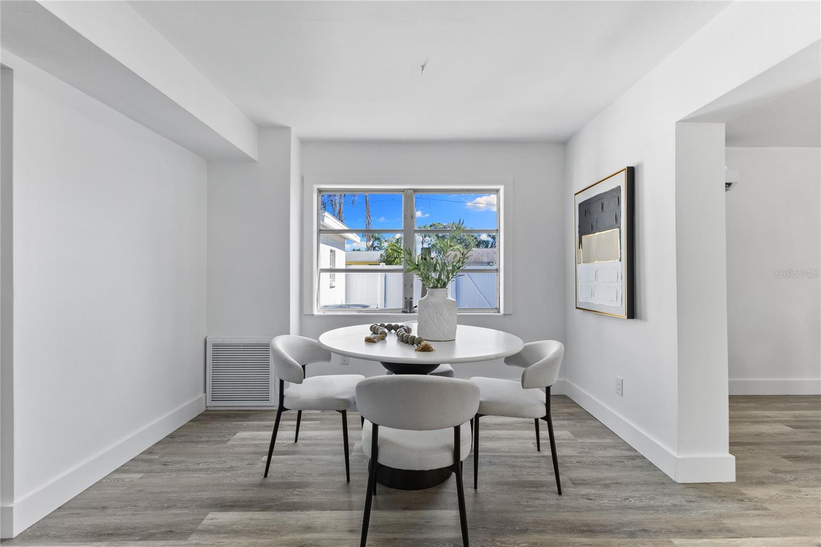 BAY CREST PARK UNIT 04 - Residential