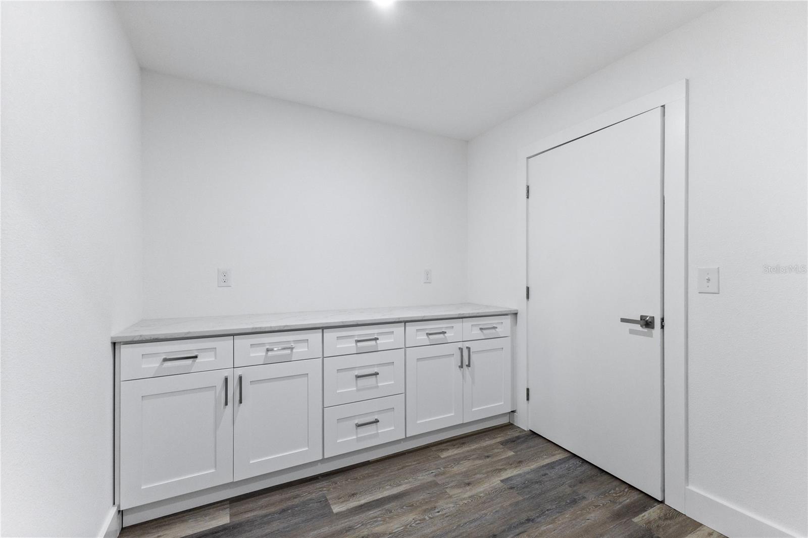 BAY CREST PARK UNIT 04 - Residential