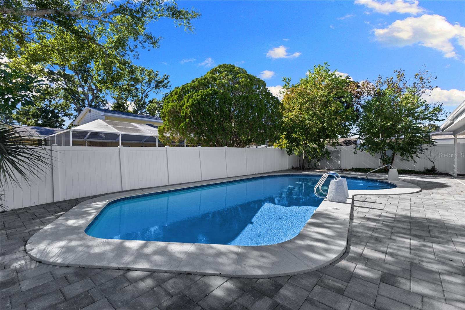 BAY CREST PARK UNIT 04 - Residential