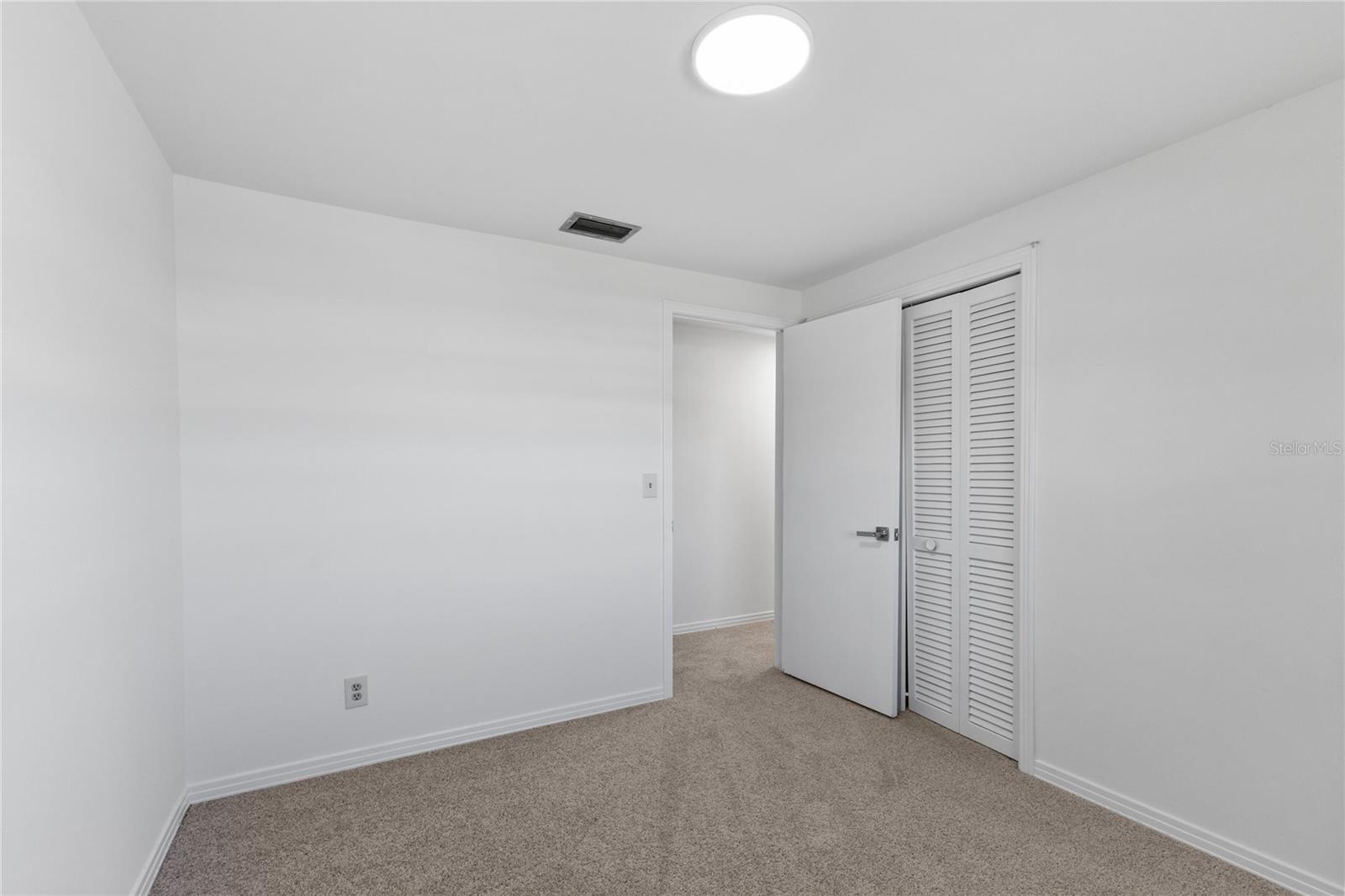 BAY CREST PARK UNIT 04 - Residential